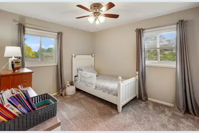 N99W16526  Rustic Ln, Germantown, WI 53022 - Photo 23