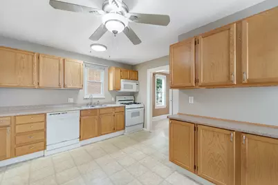 2068 S 68th St, West Allis, WI 53219 - Photo 9