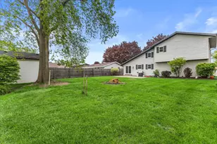 2640 Moraine Ct, Racine, WI 53402 - Photo 5