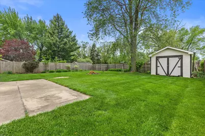 2640  Moraine Ct, Racine, WI 53402 - Photo 7