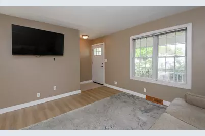 1515  19th Ave, Kenosha, WI 53140 - Photo 5
