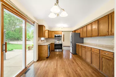 15025 W Vera Cruz Dr, New Berlin, WI 53151 - Photo 5