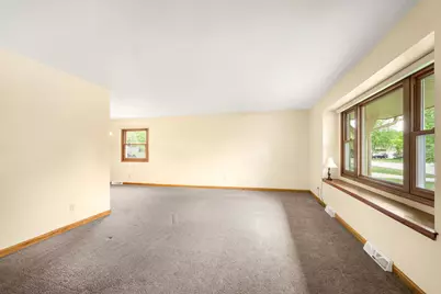 15025 W Vera Cruz Dr, New Berlin, WI 53151 - Photo 17