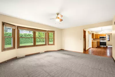 15025 W Vera Cruz Dr, New Berlin, WI 53151 - Photo 13
