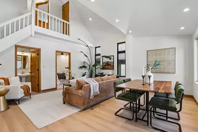 637  1st St, Delafield, WI 53018 - Photo 5