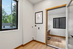 637 1st St, Delafield, WI 53018 - Photo 23