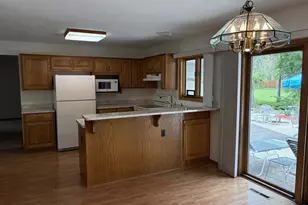 8232 Cooper Rd, Pleasant Prairie, WI 53142 - Photo 15
