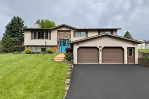 N3357 Ivy Rd, Geneva, WI 53147 - Photo 1