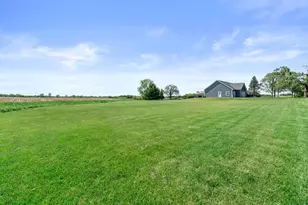 N5963 Foster Rd, Sugar Creek, WI 53121 - Photo 7