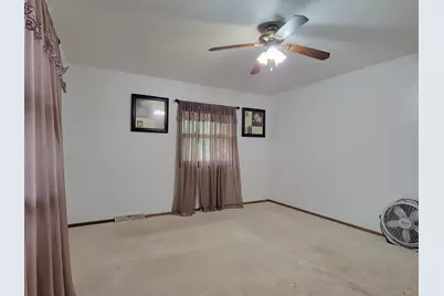 5805 N 111th St, Milwaukee, WI 53225 - Photo 21