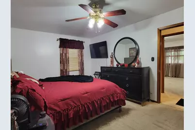 5805 N 111th St, Milwaukee, WI 53225 - Photo 15
