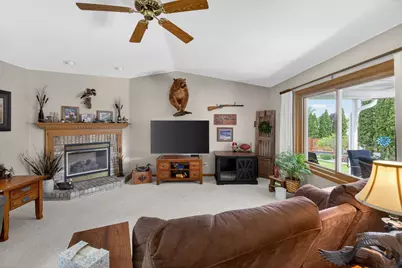 350  Clinton St, Kewaskum, WI 53040 - Photo 9
