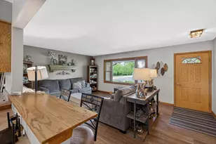 350 Clinton St, Kewaskum, WI 53040 - Photo 5