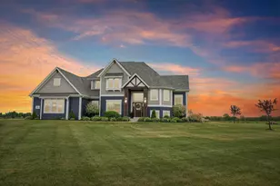 560 Cedar Ln, Summit, WI 53066 - Photo 63