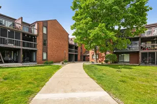 4215 N 100th St, Milwaukee, WI 53222 - Photo 1