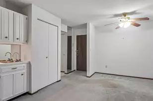 4215 N 100th St, Milwaukee, WI 53222 - Photo 9