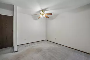 4215 N 100th St, Milwaukee, WI 53222 - Photo 11