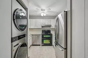 4215 N 100th St, Milwaukee, WI 53222 - Photo 5