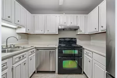 4215 N 100th St #203, Milwaukee, WI 53222 - Photo 3