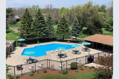 6100 W Stonehedge Dr #120, Greenfield, WI 53220 - Photo 27