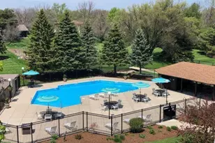6100 W Stone Hedge Dr, Greenfield, WI 53220 - Photo 27