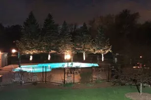 6100 W Stone Hedge Dr, Greenfield, WI 53220 - Photo 29
