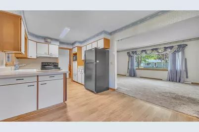 695  Bruce St, Fond du Lac, WI 54935 - Photo 7