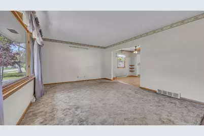 695  Bruce St, Fond du Lac, WI 54935 - Photo 5