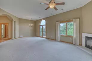 N51W34861 Wisconsin Ave, Oconomowoc, WI 53069 - Photo 11