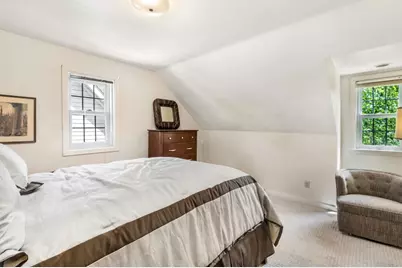 4943 N Diversey Blvd, Whitefish Bay, WI 53217 - Photo 11