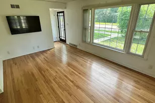 7232 W Fairmount Ave, Milwaukee, WI 53218 - Photo 3