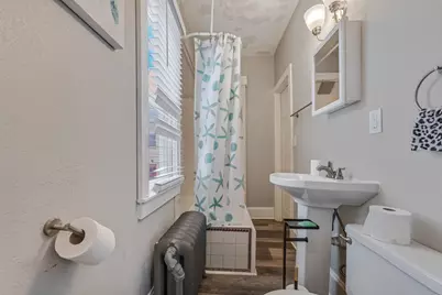 2867 N Fratney St, Milwaukee, WI 53212 - Photo 9