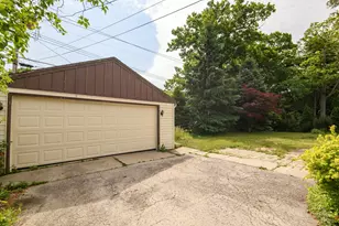 5212 S 20th St, Milwaukee, WI 53221 - Photo 3