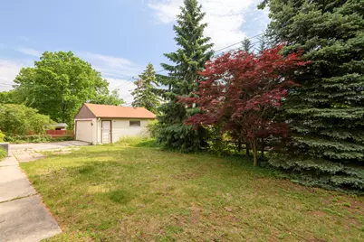 5212 S 20th St, Milwaukee, WI 53221 - Photo 5