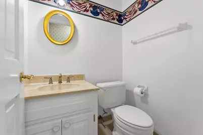 10312 N Versailles Ct, Mequon, WI 53092 - Photo 23