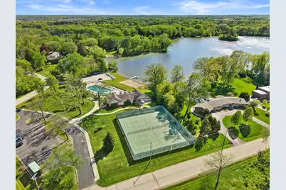 10312 N Versailles Ct, Mequon, WI 53092 - Photo 35
