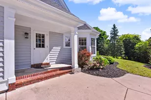 2270 Vincent Dr, Brookfield, WI 53045 - Photo 45