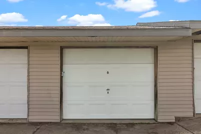 1011 S Second St #6, Delavan, WI 53115 - Photo 17