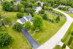 W301S2613 Jenna Ln, Genesee, WI 53188 - Photo 5
