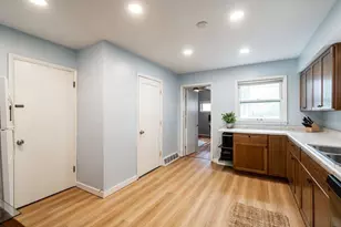 1666 N Humboldt Ave, Milwaukee, WI 53202 - Photo 19