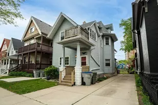 1666 N Humboldt Ave, Milwaukee, WI 53202 - Photo 29