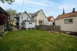 1666 N Humboldt Ave, Milwaukee, WI 53202 - Photo 35
