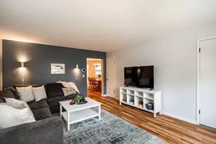 1666 N Humboldt Ave, Milwaukee, WI 53202 - Photo 9