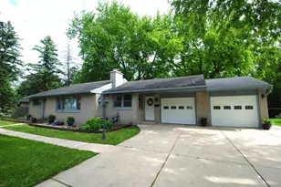 417 W Geneva St, Elkhorn, WI 53121 - Photo 39