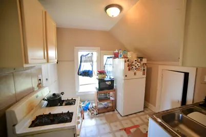 2012 W Burleigh St, Milwaukee, WI 53206 - Photo 9
