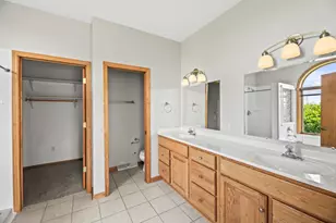 22939 W Overson Rd, Racine, WI 53182 - Photo 23