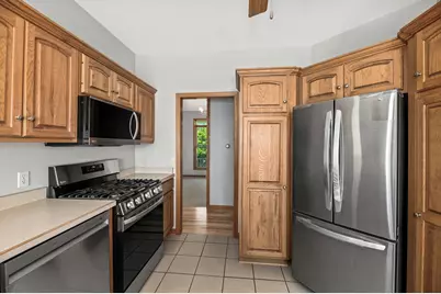 22939 W Overson Rd, Racine, WI 53182 - Photo 9