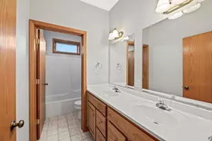 22939 W Overson Rd, Racine, WI 53182 - Photo 27
