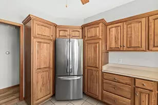22939 W Overson Rd, Racine, WI 53182 - Photo 13