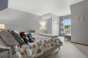 8905 W Meinecke Ave, Wauwatosa, WI 53226 - Photo 17